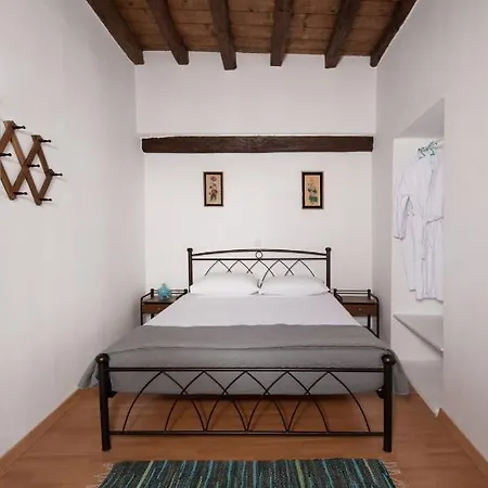 Castle Memories Apart Otel Naxos City